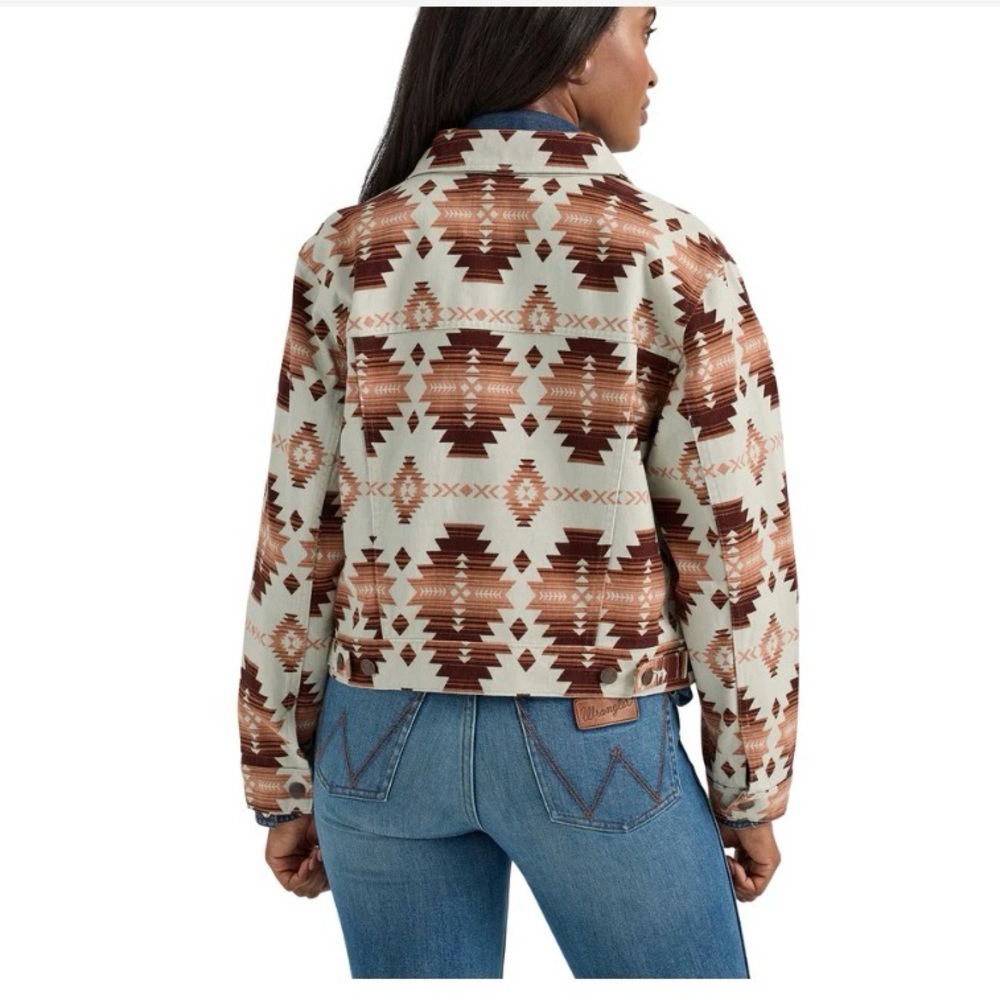 Wrangler Aztec Print Denim cropped Jacket in Cream and Brown